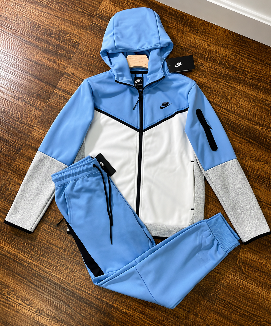 No Introduction Needed - Nike Tech Set | LibrasLuxury